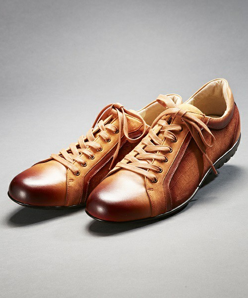 マドラスのレザースニーカー修理なら